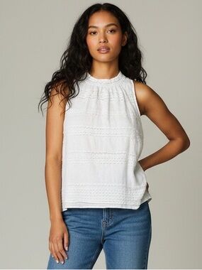 Anne Fontaine White Textured High-Neck Sleeveless Camisole Size 4